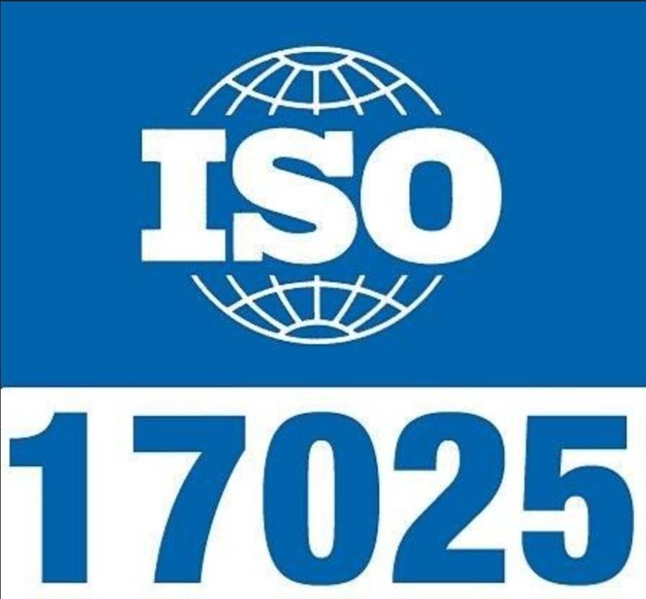 مدیریت ریسک و کیفیت در آزمایشگاه‌های مطابق با ایزو ۱۷۰۲۵